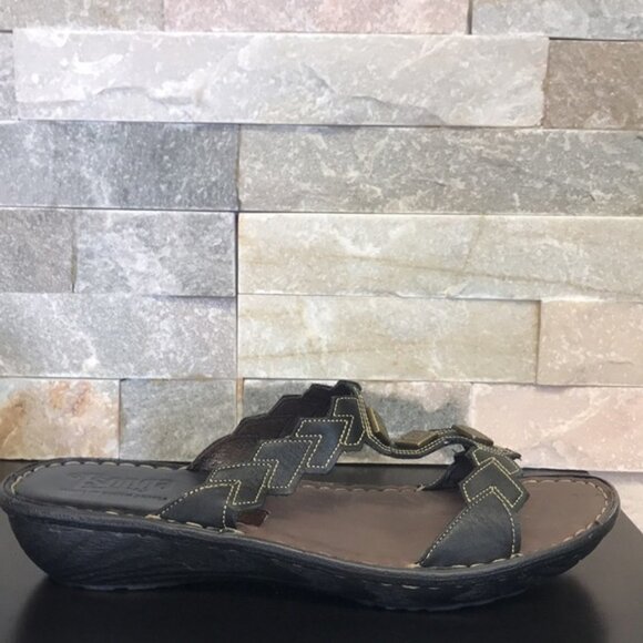 TSONGA Isamba Leather Sandals - Picture 3 of 6